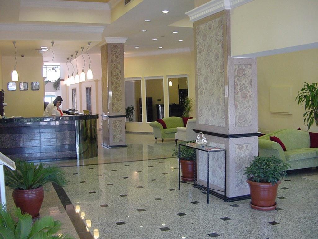City Royal Hotel And Casino 尼科西亚 外观 照片