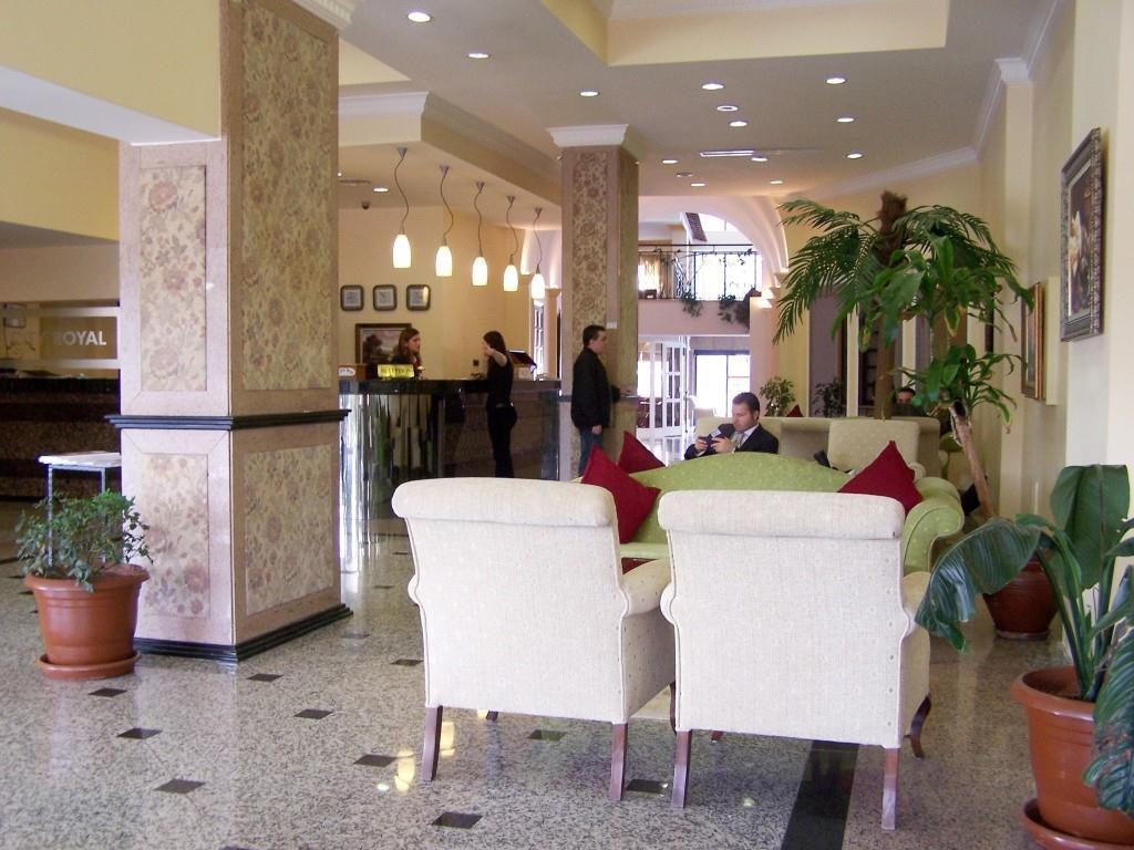 City Royal Hotel And Casino 尼科西亚 外观 照片