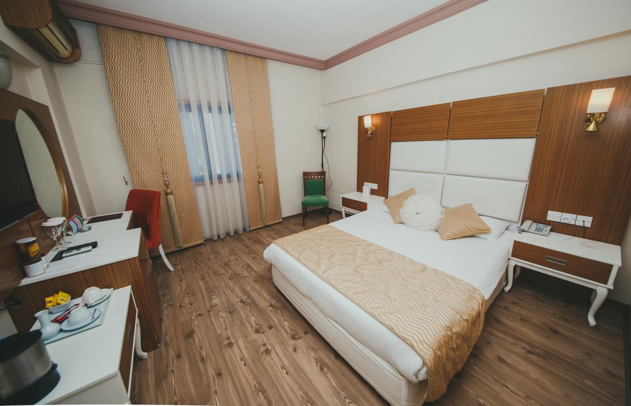 City Royal Hotel And Casino 尼科西亚 外观 照片