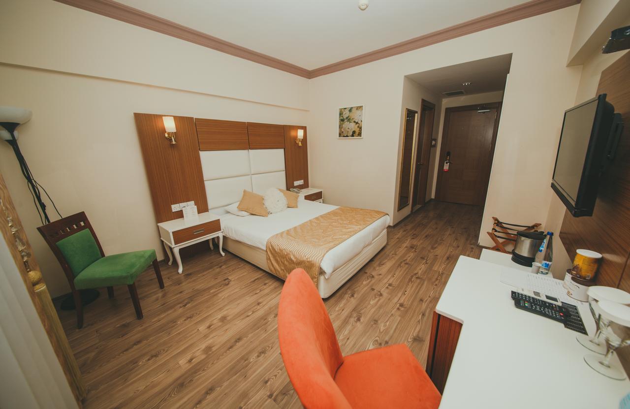 City Royal Hotel And Casino 尼科西亚 外观 照片